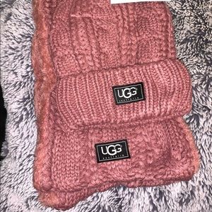 Set of beanie with scarf